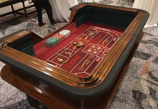 Banff and Lake Louise, AB Rent a Craps (Dice) 8ft Dice Table for Your Party or Event! Hire a Craps (Dice) 8ft Table. Our Vegas-quality Craps (Dice) 8ft table rentals are the nicest in Banff and Lake Louise, AB. Craps (Dice) tournament event hire also available...